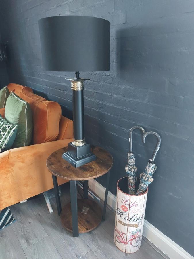 Romeo & Juliet's With Private Parking Stratford-upon-Avon